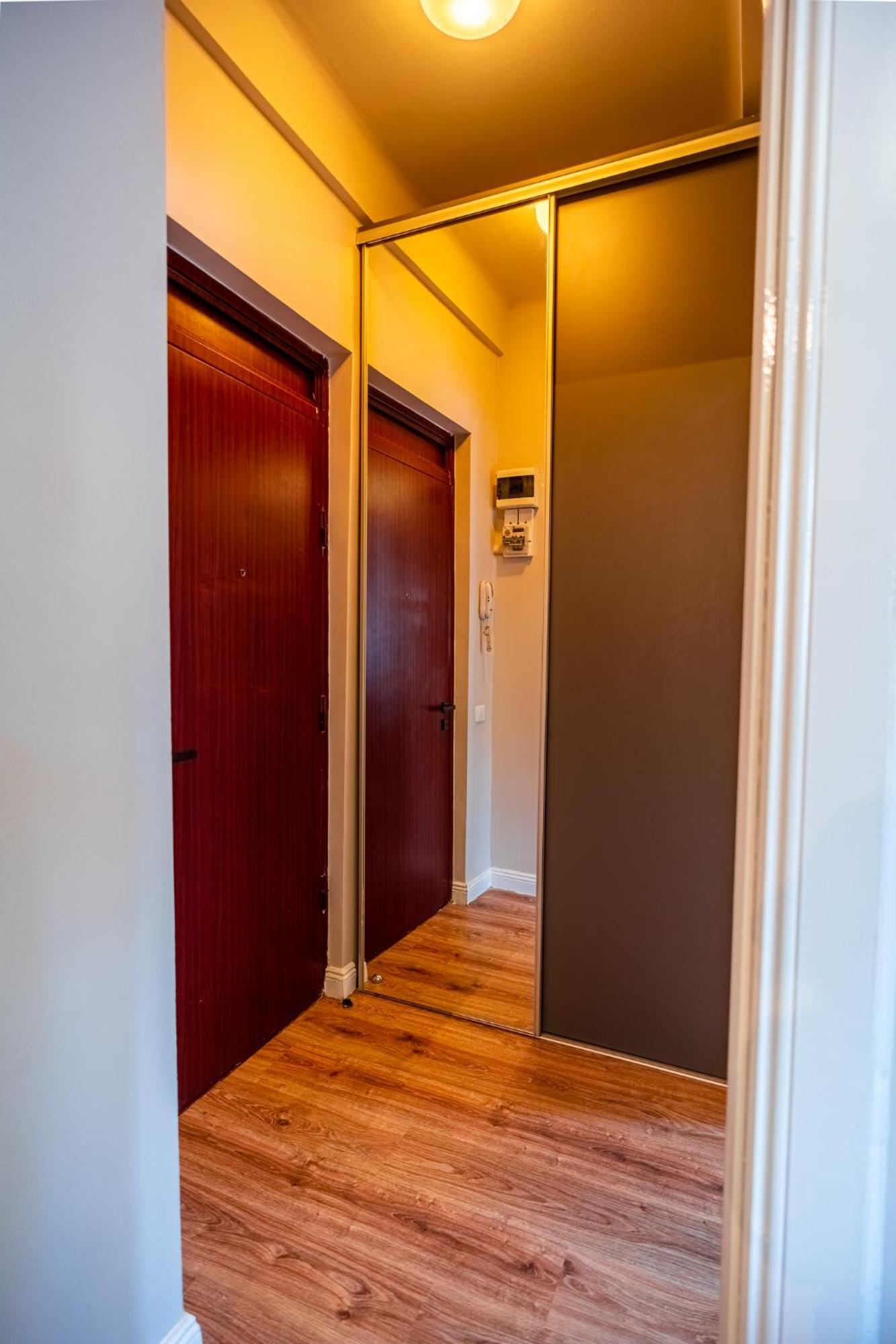 Cozy Apartments Near Calea Victoriei بوخارست المظهر الخارجي الصورة